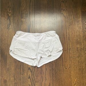 Lululemon White Speed Up Shorts 2.5 in
